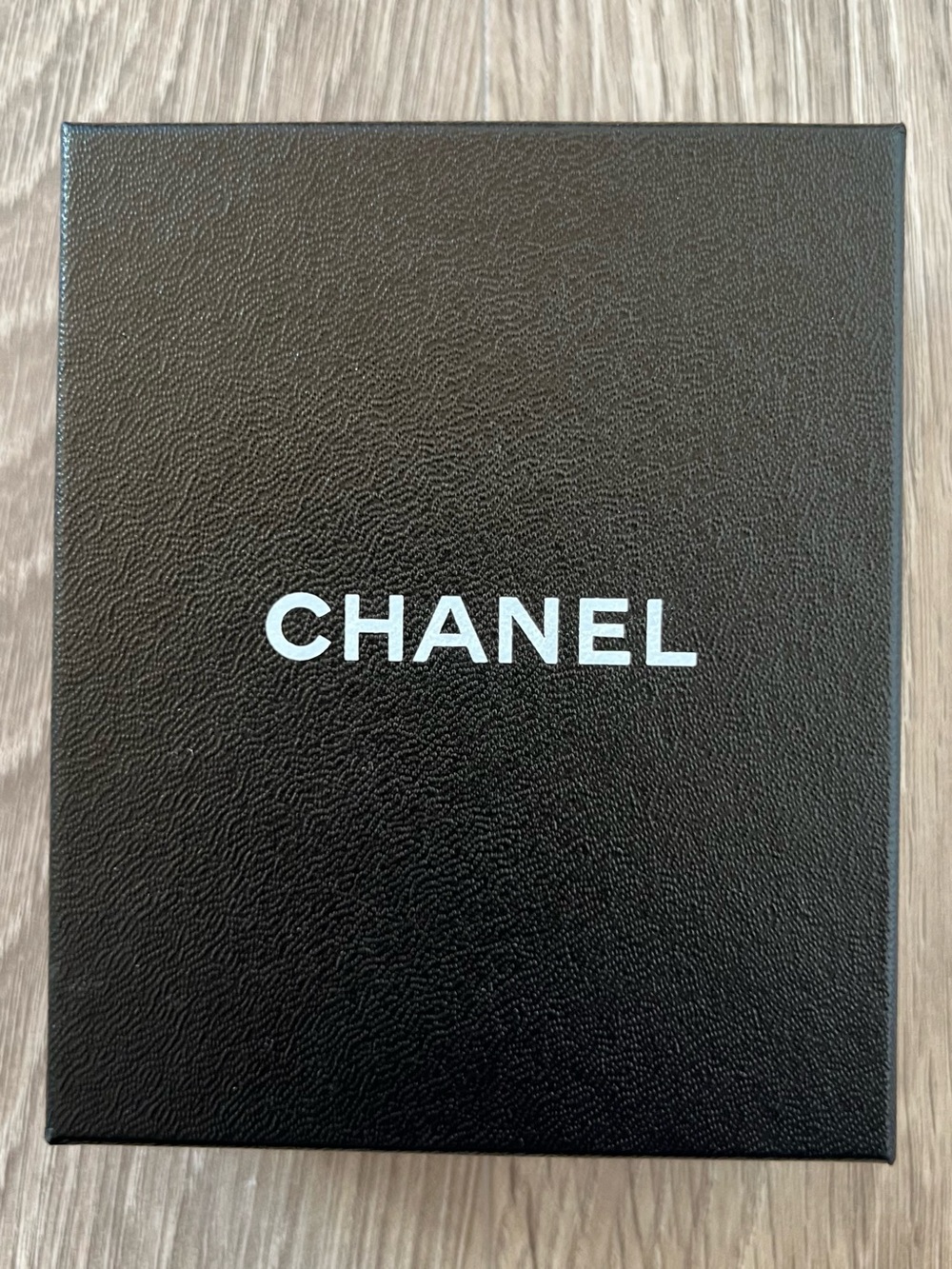 Chanel Box (BB340)